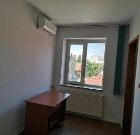 Relax Flat